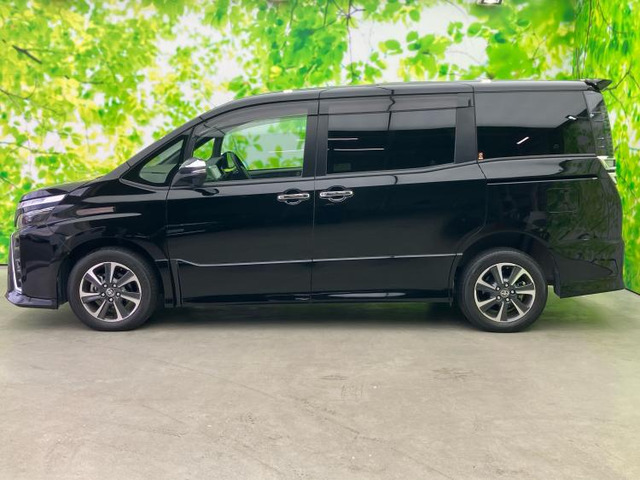 ヴォクシー2.0 ZS 煌III 4WD