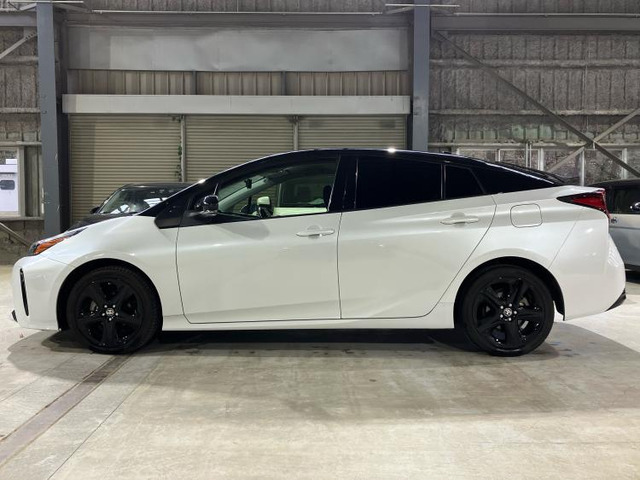 プリウス1.8 S ツーリングセレクション ブラックエディション