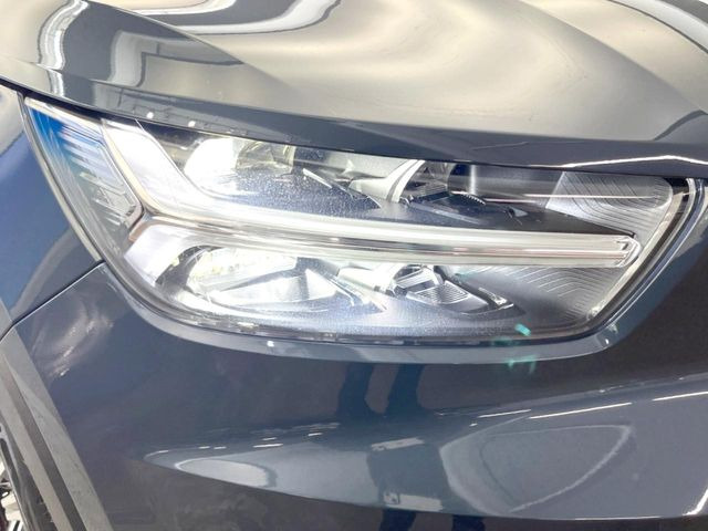 ��FULL-LED SYSTEM:�X�e�A�����O��؂��������ɍ��킹�Ď����Ńw�b�h���C�g�̌�����ς��A��Ԃ̎��E���m�ۂ���A�N�e�B�u�x���f�B���O�@�\!