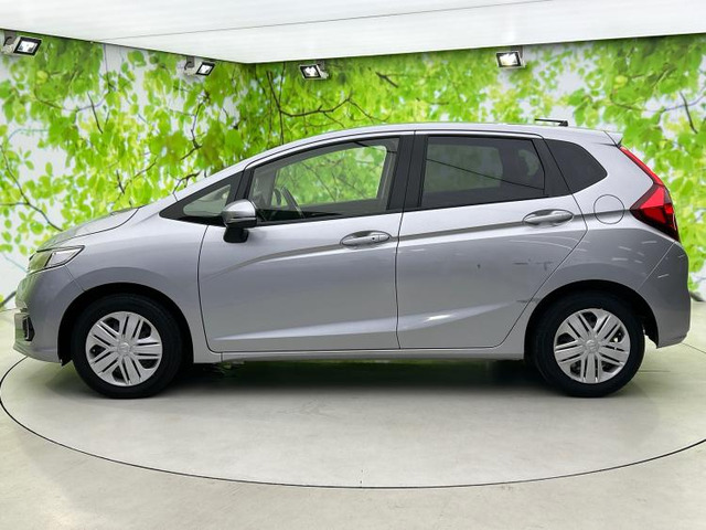 フィット1.3 13G F