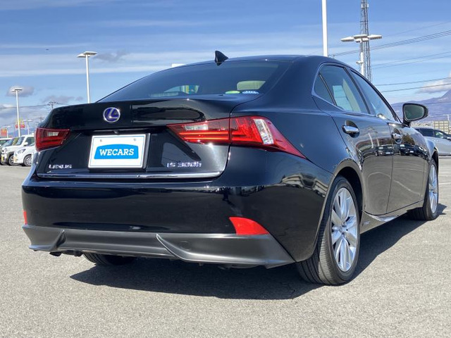 IS300h バージョンL