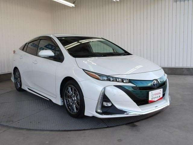 プリウスPHV1.8 S