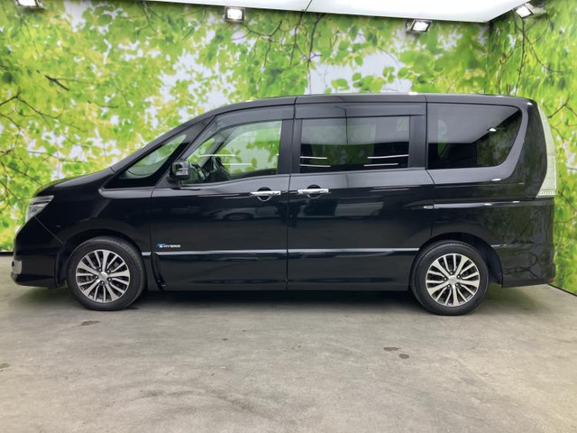 セレナ2.0 ハイウェイスター Vセレクション+Safety S-HYBRID