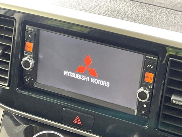 �y�����i�r�z�l�C�̏����i�r�𑕔����Ă���܂��B�i�r�̎g���₷���͂������A�I�[�f�B�I�@�\���[��!�L�����v�◷�s�͂������A�ʋ΂┃�����ȂǕ��i�̃h���C�u���y�����Ȃ�͂���