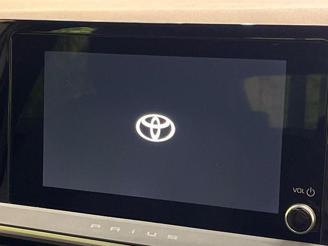 �y8�C���` �f�B�X�v���C�I�[�f�B�I�z���ʂ̃f�B�X�v���C��AppleCarPlay��AndroidAuto�����p�\�B�傫�ȉ�ʂŃX�}�z�i�r�A�v���������p���������܂���