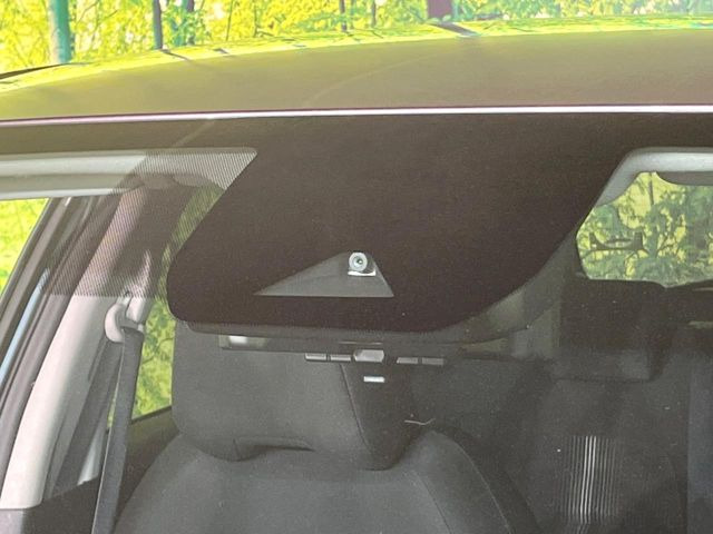 �y�C���e���W�F���g�G�}�[�W�F���V�[�u���[�L�z�t�����g�J�����őO���̎ԗ�����s�҂����m�B�Փ˂������Ȏ��͏Փ˔�Q�y���u���[�L���쓮�A�Փˉ�����T�|�[�g�B�����S�Ƀh���C�u�����y���݂��������܂��B