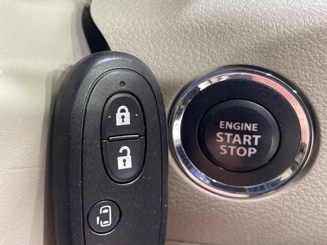 �y�L�[���X�X�^�[�g�V�X�e���z�J�o����|�P�b�g�ɓ��ꂽ�܂܂ł��h�A�̎{���E�������\�ȃX�}�[�g�L�[�𑕔��B�G���W���̃I���E�I�t�����J�M�����o���K�v����������Ƃ��Ă��֗��ł���