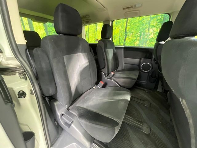 ���ڒ����̓E�H�[�N�X���[�ƂȂ��Ă���܂��B���ڂƎO��ڂ̈ړ�����~�肪�Ƃ��Ă��y�ɂȂ�̂ŁA���~��̍ۂ��X�g���X�������邱�Ƃ͂���܂����