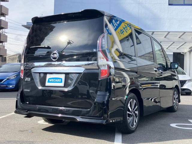 セレナ2.0 ハイウェイスターV