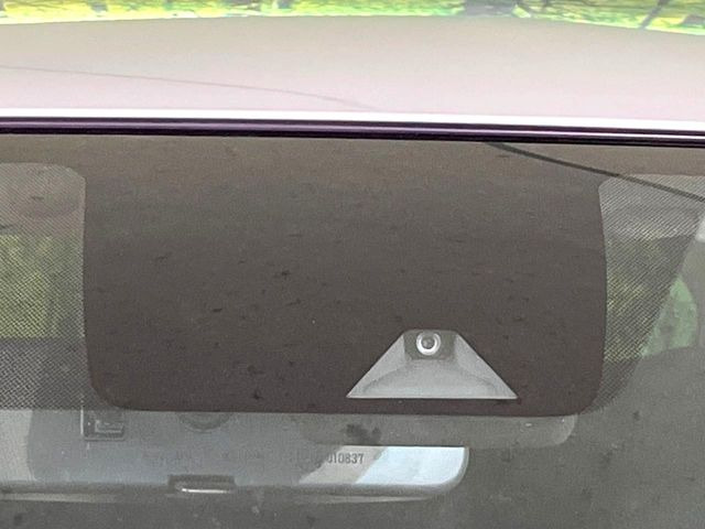 �y�G�}�[�W�F���V�[�u���[�L�z���s���ɑO���̎ԗ�����F�����A�Փ˂������Ȏ��͌x��ƃu���[�L�ŏՓˉ���Ɣ�Q�y�����A�V�X�g�B�����S�Ƀh���C�u�����y���݂��������܂��B