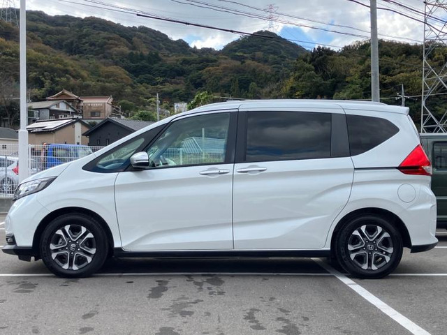 フリード1.5 クロスター ホンダセンシング