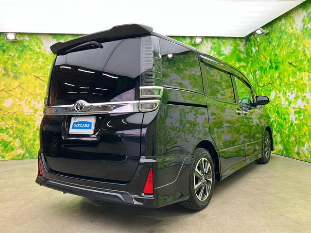 ヴォクシー2.0 ZS 煌III