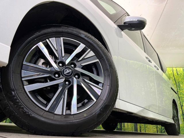 �y�����A���~�z�C�[���z�O�ςɃ}�b�`���������A���~�z�C�[���𑕒����Ă���܂��B�e��ЊO�A���~�z�C�[����A�X�^�b�h���X�^�C�����戵�����Ă���܂��B���񂲑��k����������