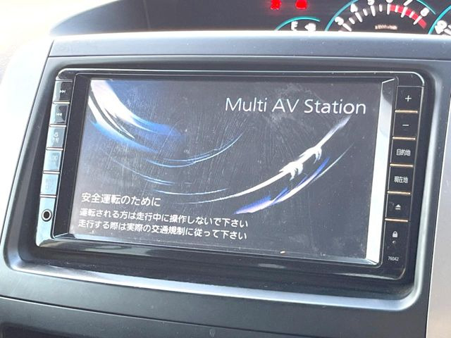 �y�����i�r�z�l�C�̏����i�r�𑕔����Ă���܂��B�i�r�̎g���₷���͂������A�I�[�f�B�I�@�\���[��!�L�����v�◷�s�͂������A�ʋ΂┃�����ȂǕ��i�̃h���C�u���y�����Ȃ�͂���