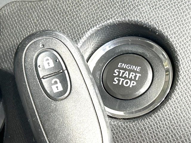 �y�L�[���X�X�^�[�g�V�X�e���z�J�o����|�P�b�g�ɓ��ꂽ�܂܂ł��h�A�̎{���E�������\�ȃX�}�[�g�L�[�𑕔��B�G���W���̃I���E�I�t�����J�M�����o���K�v����������Ƃ��Ă��֗��ł���