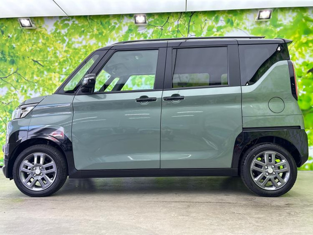 デリカミニG プレミアム リミテッド エディション 4WD