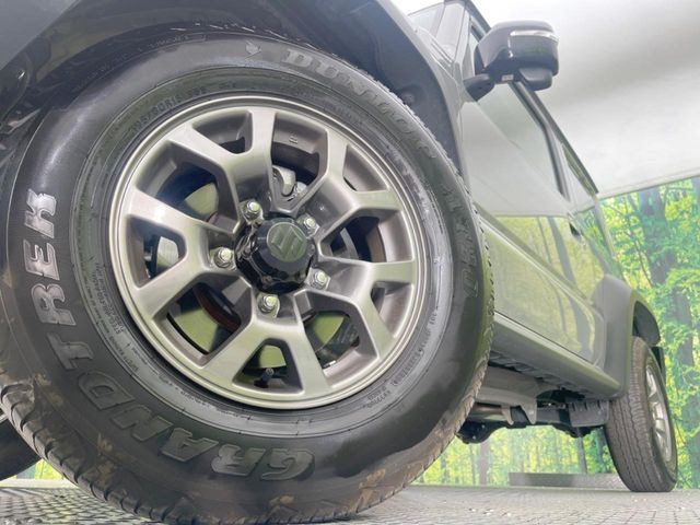 �y�����A���~�z�C�[���z�O�ςɃ}�b�`���������A���~�z�C�[���𑕒����Ă���܂��B�e��ЊO�A���~�z�C�[����A�X�^�b�h���X�^�C�����戵�����Ă���܂��B���񂲑��k����������