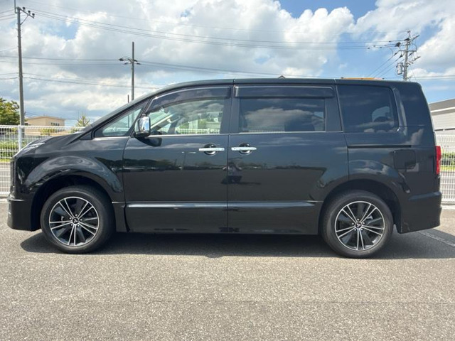 デリカD:5アーバンギア 2.2 G パワーパッケージ 4WD