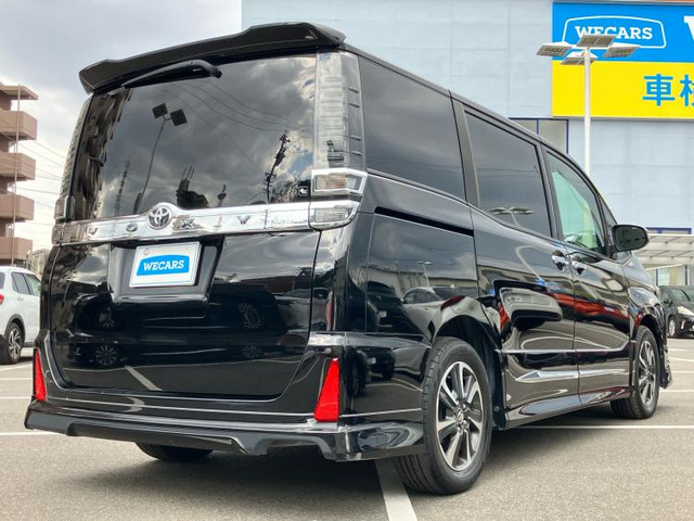 ヴォクシー2.0 ZS 煌