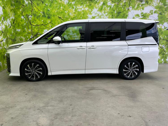 ヴォクシー1.8 ハイブリッド S-Z