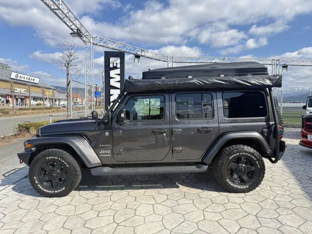 ラングラーアンリミテッド サハラ 4WD