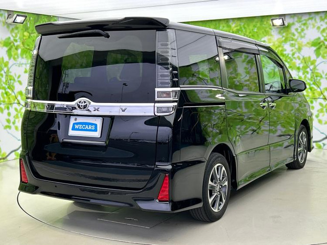 ヴォクシー2.0 ZS 煌III