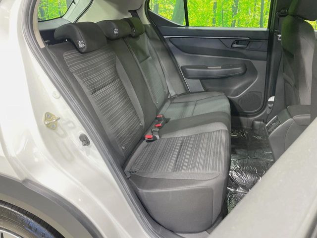 高品質なオリジナルフロアマットもオプションにてご用意しております。お好きなデザインやカラーをお車に合わせて選んでいただくことができます♪