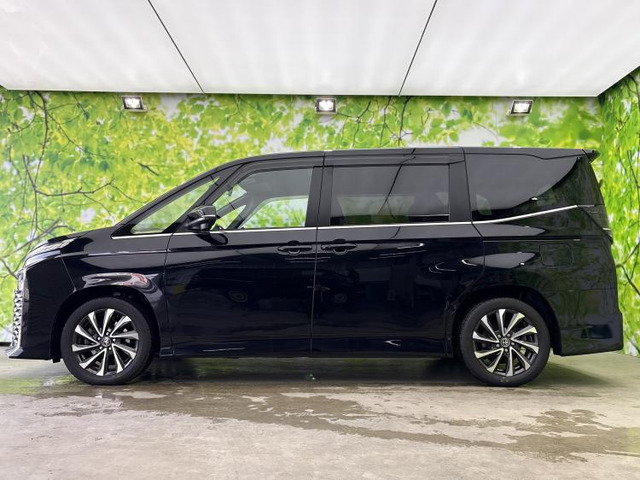 ヴォクシー1.8 ハイブリッド S-Z