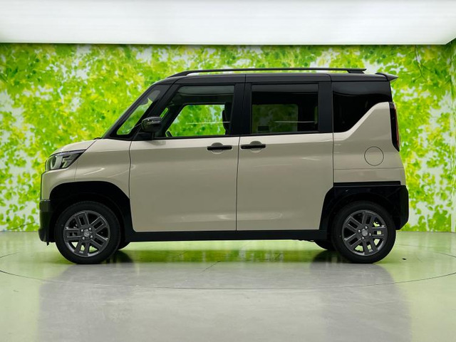 デリカミニG プレミアム リミテッド エディション 4WD