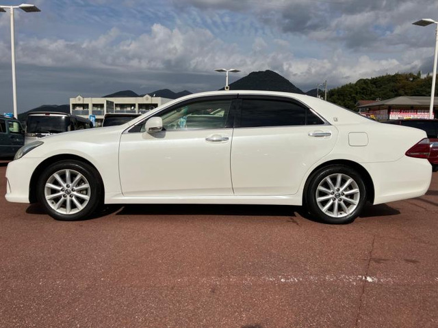 クラウン3.0 ロイヤルサルーン プレミアムエディション