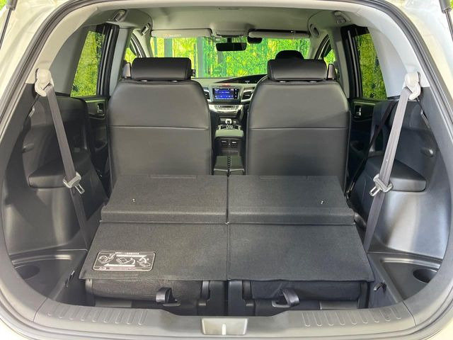 ���i�̂���������ʋ΁A���}���ɏ\���ȉ׎��X�y�[�X���m�ۂ��Ă���܂��B3��ڂ�|���ƁA�傫�ȉו��̐ύڂ��\�ł���