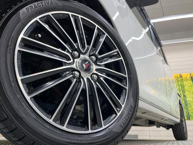 �y�A���~�z�C�[���z�O�ςɃ}�b�`�����A���~�z�C�[���𑕒����Ă���܂��B�e��A���~�z�C�[����A�X�^�b�h���X�^�C�����戵�����Ă���܂��B���񂲑��k����������