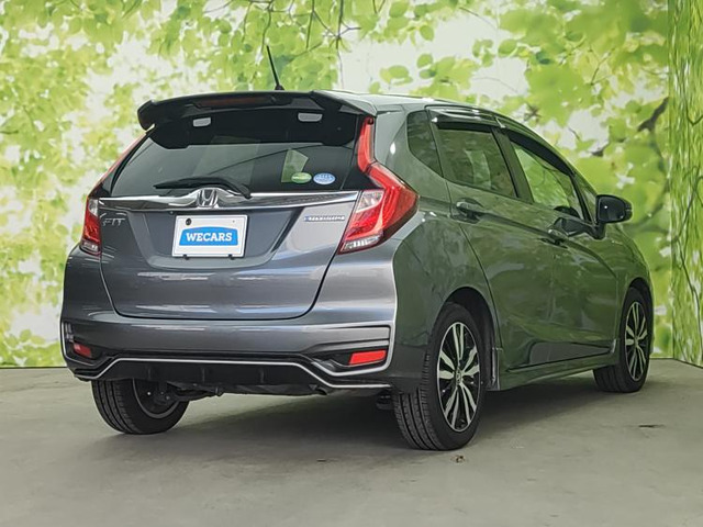 フィットハイブリッド