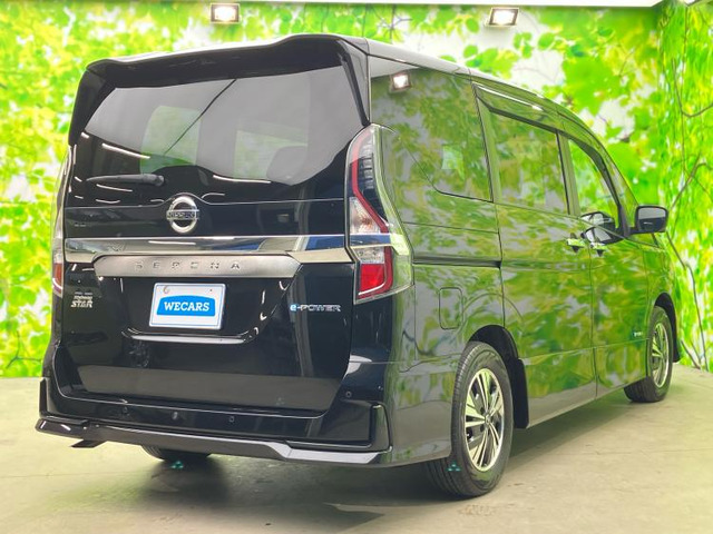 セレナ1.2 e-POWER ハイウェイスターV