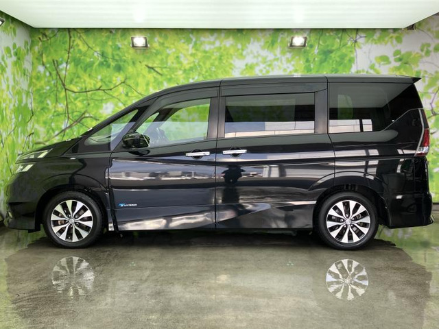 セレナ2.0 ハイウェイスター Vセレクション