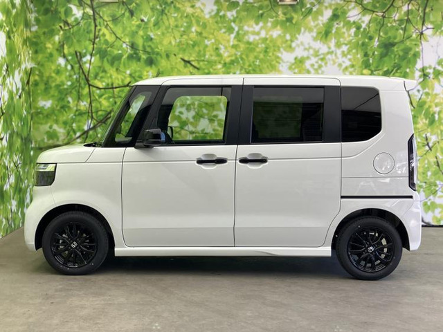 N-BOXカスタムブラック スタイル