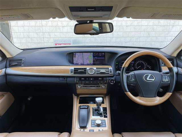 LS600h バージョンC Iパッケージ 4WD