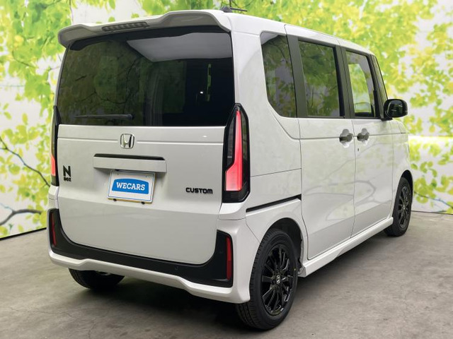 N-BOXカスタムブラック スタイル