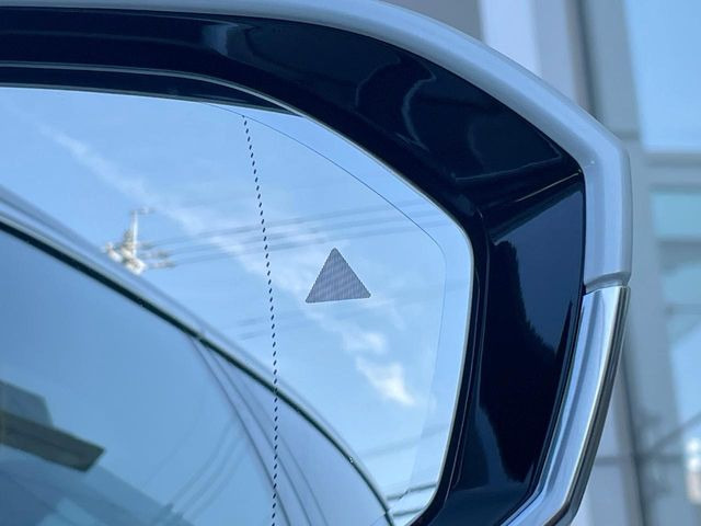 ���u���C���h�A�V�X�g�Z���T�[:���p����̎Ԃ����m���A�h���C�o�[���Ԑ��ύX���s���ۂɁA�x�����Ƌ��ɒ��ӂ𑣂��Ă������S�x���@�\�ł�!