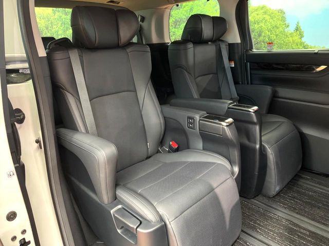 ���ڒ����̓E�H�[�N�X���[�ƂȂ��Ă���܂��B���ڂƎO��ڂ̈ړ�����~�肪�Ƃ��Ă��y�ɂȂ�̂ŁA���~��̍ۂ��X�g���X�������邱�Ƃ͂���܂����