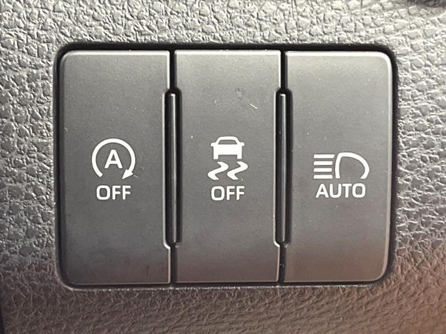 【オートマチックハイビーム】夜間の安全走行に役立つ便利な機能!先行車や対向車を検知し、ハイビームとロービームを自動で切り替えてくれます♪