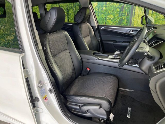 �y�n�[�t���U�[�V�[�g�z�������ƍ���S�n�𗼗������l�C�̃V�[�g���w�ʁE���ʂ̃t�@�u���b�N�f�ނ́A�ʋC���̗ǂ��⊊��ɂ����ɗD��Ă��܂��B�C���╞���ɍ��E���ꂸ���K�ɂ���肢�������܂��B