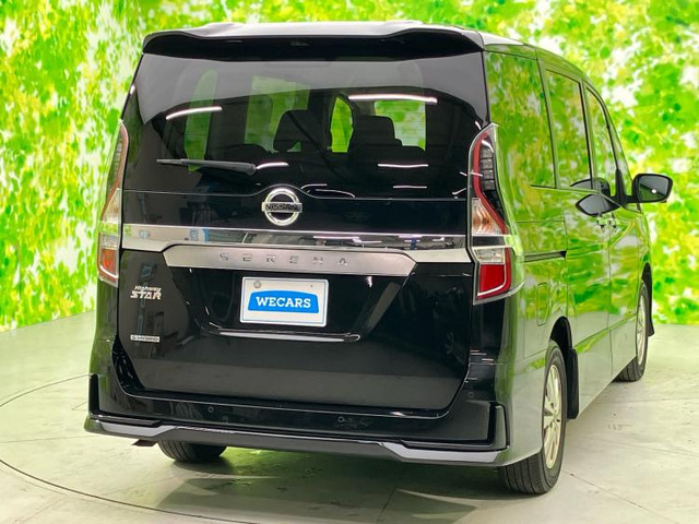 セレナ2.0 ハイウェイスターV 4WD