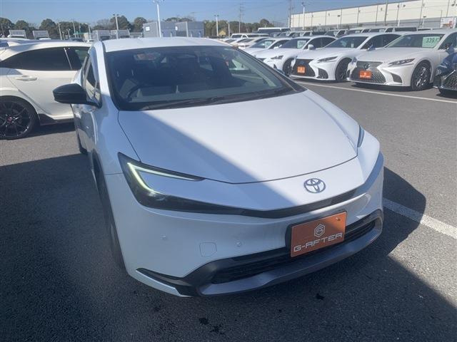 プリウス(トヨタ) 1.8 U E-Four 4WD　禁煙車 中古車画像