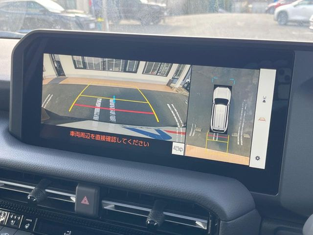 �y�p�m���~�b�N�r���[���j�^�[�z��p�̃J�����ɂ��A�ォ�猩���낵���悤�Ȏ��_��360�x�N���}�̎��͂��m�F���邱�Ƃ��ł��܂������p�������m�F���₷���A�����ꏊ�ł̐؂�Ԃ��⒓�Ԃ��X���[�Y�ɍs���܂��B