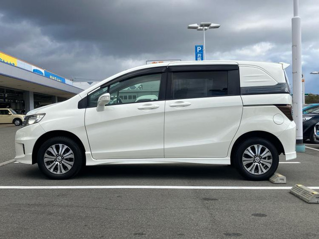 フリードスパイク1.5 G エアロ 4WD