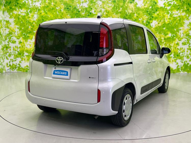 シエンタハイブリッド 1.5 G E-Four 4WD