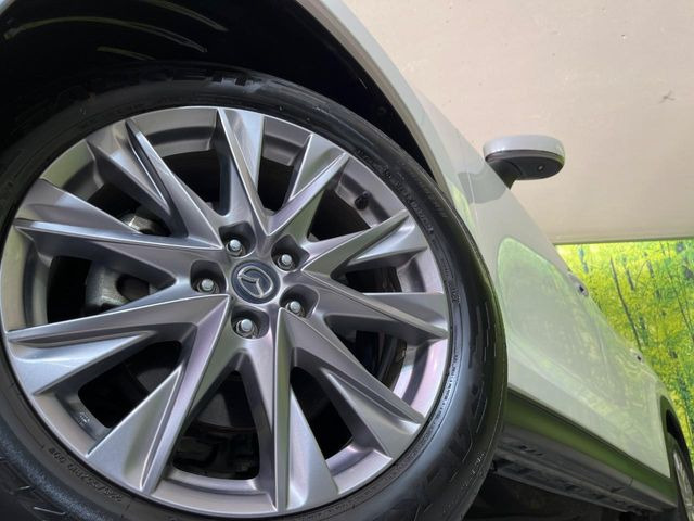 �y����19�C���`�A���~�z�C�[���z�O�ςɃ}�b�`���������A���~�z�C�[���𑕒����Ă���܂��B�e��ЊO�A���~�z�C�[����A�X�^�b�h���X�^�C�����戵�����Ă���܂��B���񂲑��k����������