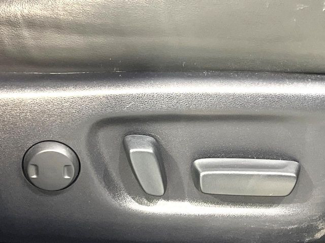 �y�p���[�V�[�g�z�X�C�b�`��ŊȒP�ɃV�[�g�̔��������\!�d��������͂�����܂���!���K�ȃV�[�g�|�W�V�����ɃZ�b�g���āA���K�ȃh���C�u�����y���݂��������B