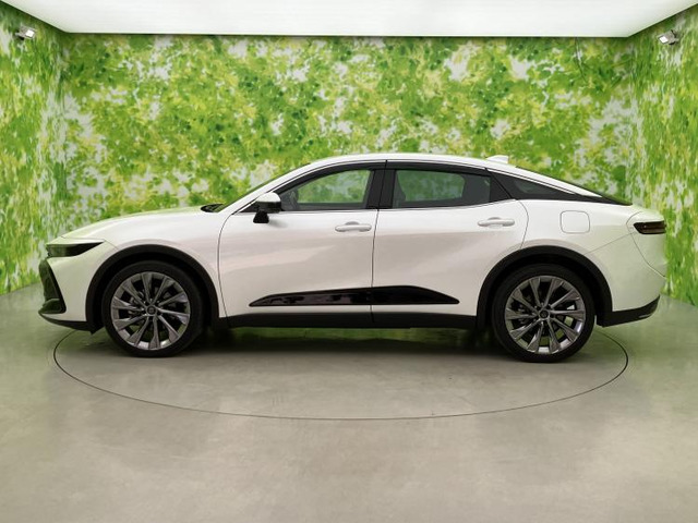 クラウンクロスオーバー2.5 G アドバンスト レザー パッケージ E-Four 4WD